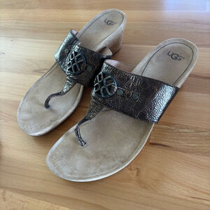 UGG Australia Brielle Bronze Metallic Pony Cork Wedge Sandals Size 9 heeled